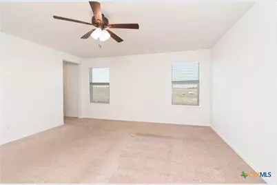 661 Bailey Park Drive, Jarrell, TX 76537 - Photo 18