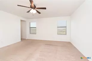 661 Bailey Park Dr, Jarrell, TX 76537 - Photo 18