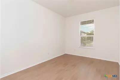 661 Bailey Park Drive, Jarrell, TX 76537 - Photo 2