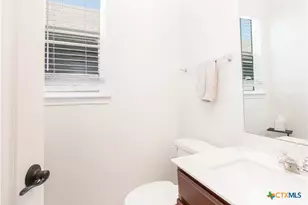 661 Bailey Park Dr, Jarrell, TX 76537 - Photo 6