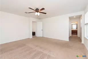 661 Bailey Park Dr, Jarrell, TX 76537 - Photo 16