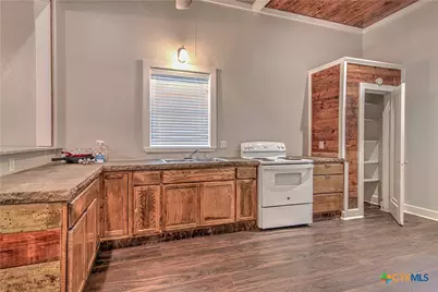 111 N 5th Street, Temple, TX 76501 - Photo 8