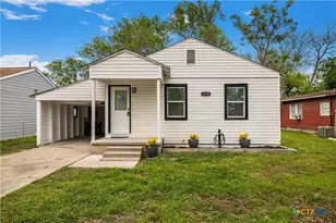 1610 E Rosebud Ave, Victoria, TX 77901 - Photo 1