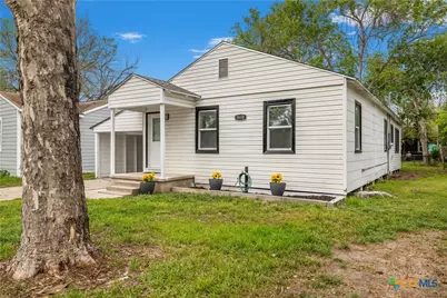 1610 E Rosebud Avenue, Victoria, TX 77901 - Photo 2