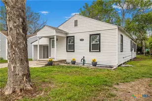 1610 E Rosebud Ave, Victoria, TX 77901 - Photo 2