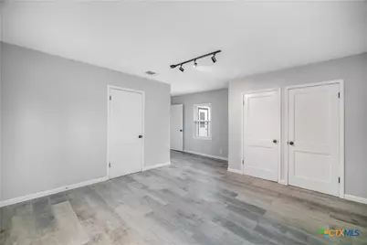 1610 E Rosebud Avenue, Victoria, TX 77901 - Photo 16