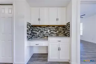 15218 Parrish Ln, Austin, TX 78725 - Photo 12
