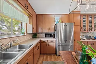 216 E 21st Ave, Belton, TX 76513 - Photo 20