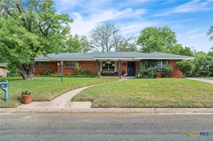 216 E 21st Ave, Belton, TX 76513 - Photo 1