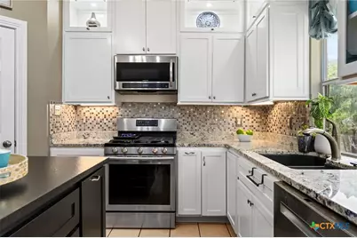 981 Rio Verde, New Braunfels, TX 78130 - Photo 22