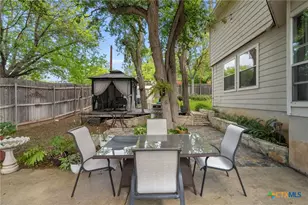 981 Rio Verde, New Braunfels, TX 78130 - Photo 34