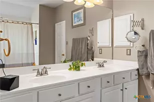 981 Rio Verde, New Braunfels, TX 78130 - Photo 32