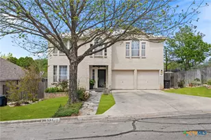 981 Rio Verde, New Braunfels, TX 78130 - Photo 2