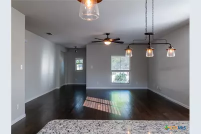 829 Manhattan, New Braunfels, TX 78130 - Photo 12