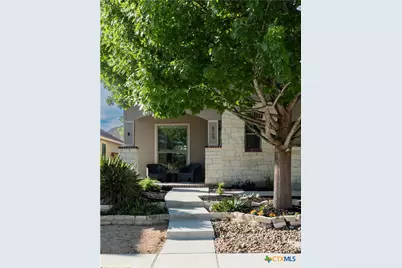 829 Manhattan, New Braunfels, TX 78130 - Photo 2