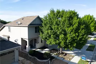 829 Manhattan, New Braunfels, TX 78130 - Photo 4