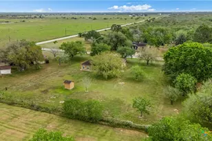204 James St, Inez, TX 77968 - Photo 30