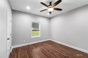 204 James St, Inez, TX 77968 - Photo 20