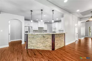 204 James St, Inez, TX 77968 - Photo 8