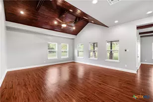 204 James St, Inez, TX 77968 - Photo 6