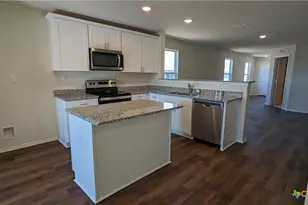 521 Autumn Blaze, New Braunfels, TX 78130 - Photo 4