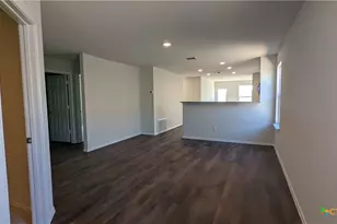 521 Autumn Blaze, New Braunfels, TX 78130 - Photo 6