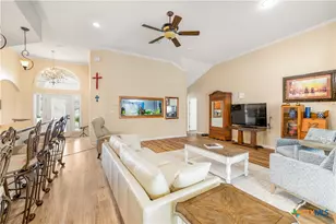 16 Rockwood Dr, Victoria, TX 77905 - Photo 6