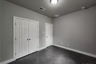 184 E Torrey St, New Braunfels, TX 78130 - Photo 20