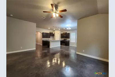 184 E Torrey Street, New Braunfels, TX 78130 - Photo 4