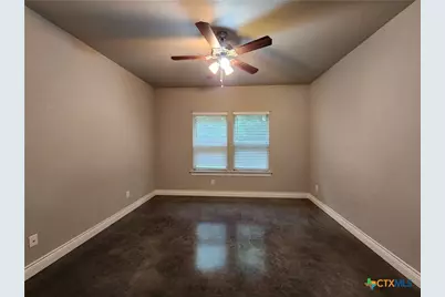 184 E Torrey Street, New Braunfels, TX 78130 - Photo 14