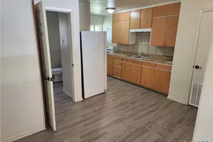 1802 W Avenue H, Temple, TX 76504 - Photo 6