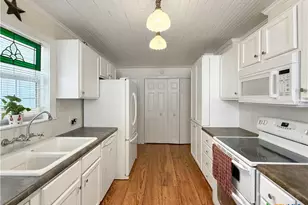 462 Flatrock Dr, Canyon Lake, TX 78133 - Photo 12