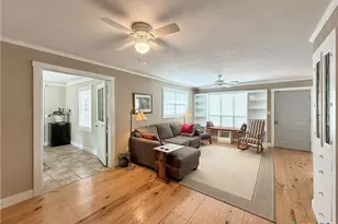 462 Flatrock Dr, Canyon Lake, TX 78133 - Photo 8