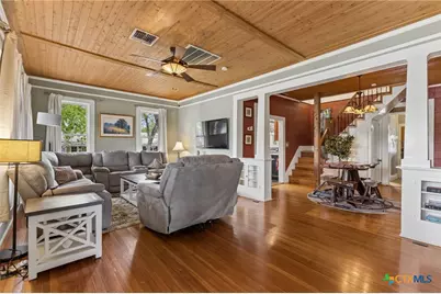 292 S Gilbert Avenue, New Braunfels, TX 78130 - Photo 8