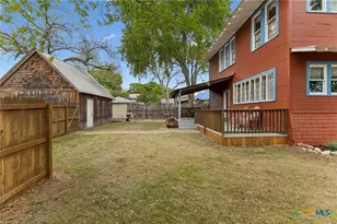 292 S Gilbert Ave, New Braunfels, TX 78130 - Photo 32