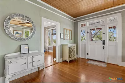 292 S Gilbert Avenue, New Braunfels, TX 78130 - Photo 12