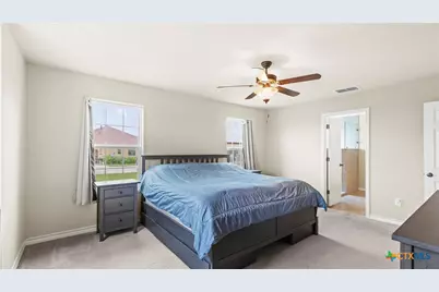 145 Gentle Breeze, Floresville, TX 78114 - Photo 6