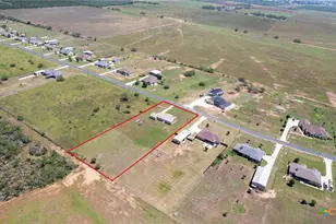145 Gentle Breeze, Floresville, TX 78114 - Photo 2