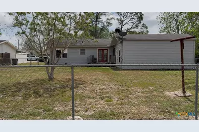 1902 Navidad Street, Victoria, TX 77901 - Photo 4