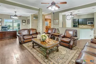 204 Crosswind Dr, Victoria, TX 77904 - Photo 10