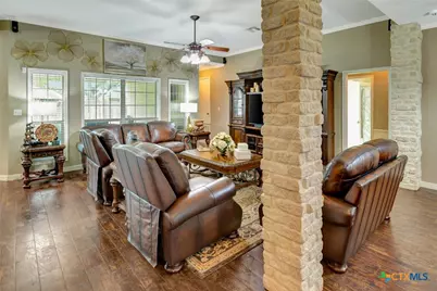 204 Crosswind Drive, Victoria, TX 77904 - Photo 6