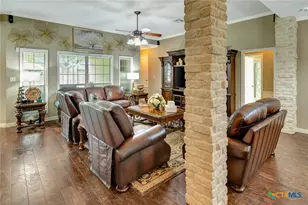 204 Crosswind Dr, Victoria, TX 77904 - Photo 6