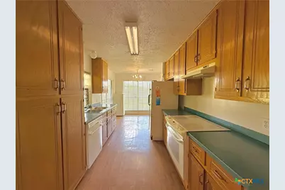 316 Cromwell Drive, Victoria, TX 77901 - Photo 14