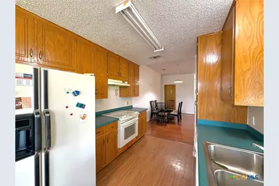 316 Cromwell Drive, Victoria, TX 77901 - Photo 12