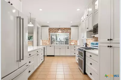 2 La Mesa Drive, New Braunfels, TX 78130 - Photo 14