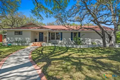 2 La Mesa Drive, New Braunfels, TX 78130 - Photo 1