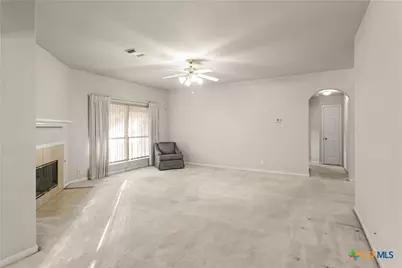 955 River Hill, New Braunfels, TX 78130 - Photo 6