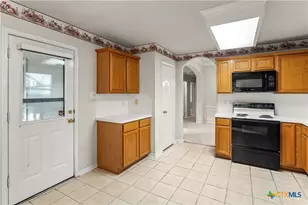 955 River Hill, New Braunfels, TX 78130 - Photo 10