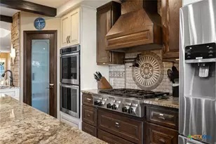 259 Oak Hideaway Dr, Canyon Lake, TX 78133 - Photo 16