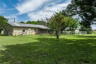 199 Apache Springs Rd, Briggs, TX 78608 - Photo 22